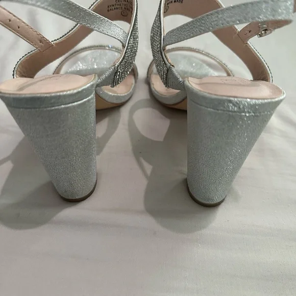 De Blossom Collection Silver Heel. Worn Once. Like New. - Picture 4 of 11